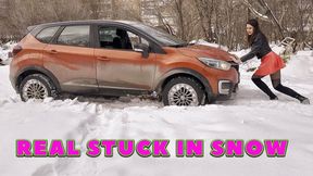 IRINA HIGH HEELS BOOTS HARD STUCK IN THE SNOW 4K full video 16 min