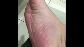 Public Toilet in Shopping Centre - Got Horny Decided to Go Fishing for Someone to Suck My Toes off