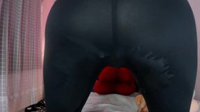 Squirting and Peeing My Yoga Pants