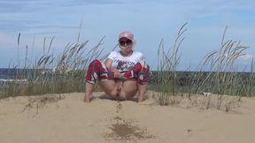 Golden Rain 96 - Piss on Beach