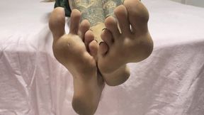 the slave recording my feet
