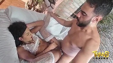 Trans Pandora Melanie Cheia De Tesão Gozando Junto Com O Boy