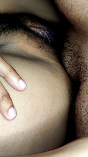 Indian Rich Business Woman Fucked by Desi Boy at Hotel hindi audio   Clip 1