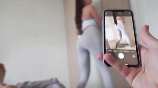 Photographer Gets Hot Deep Sex from Gorgeous Lily