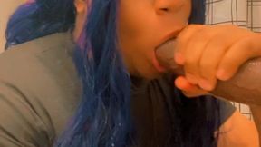 the blue-haired goddess & her perfect mouth