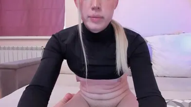 Shemale Passionately Strokes Her Babecock