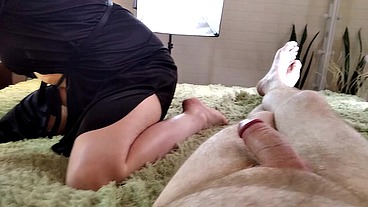 An adult Girl and a Dick .!. (Aimee Hot MILF, aka AimeeParadise).