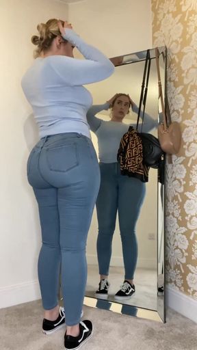 Watch Me Tease You with My Big Ass in These Tight Jeans