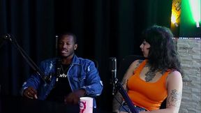 Desde nova gostava de tirar fotos sensuais, pensa em fazer procedimento est&eacute_tico, gravou com a Andressa Urach, e a grava&ccedil_&atilde_o que gostou... - My Hell Williams &amp_ Hyoran Carvalho (SHEER/RED)