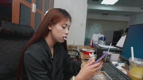 Chic Asian Woman Smoking Cigarette at Office Desk Nonstop Puffs — XIN3 4K