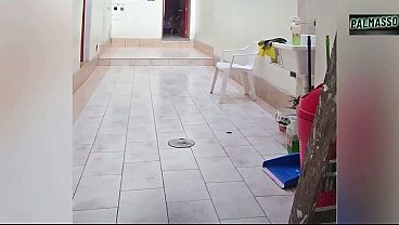 Cuando mi marido no est&aacute_ en casa, me llevo a mi amante a un motel con &eacute_l tengo orgasmos cuando me coge duro.