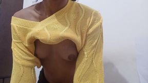 Pakistani Beautifull Student Masturbating on Video Call