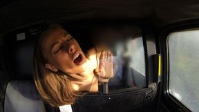 Gorgeous 18 Year Old Sucks Cabbies Dick Instead Of Paying Fare