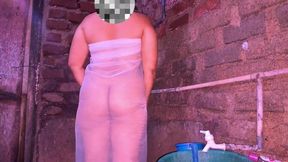 අමුතු දිය රෙද්දක් පිටින් නානවා ෆට්ට ලස්සන කෙල්ල ,Asian hot girl ,bathroom ,......................... - Vilashini's Alluring Bath Time: Discover the Beauty of an Asian Sensation