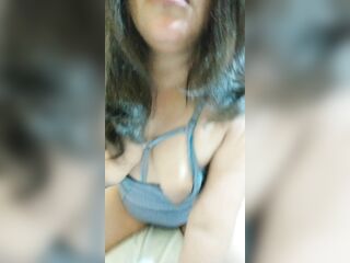 Jugando con la almohada la dejé con olor a panocha