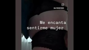 Sola en casa