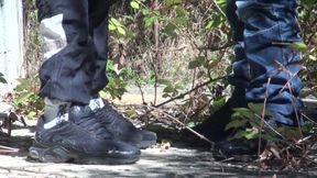 Two sexy French dudes fucking in exhibit cruising