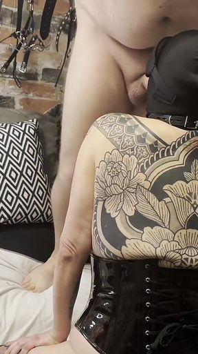 Tattooed Wife Facefuck