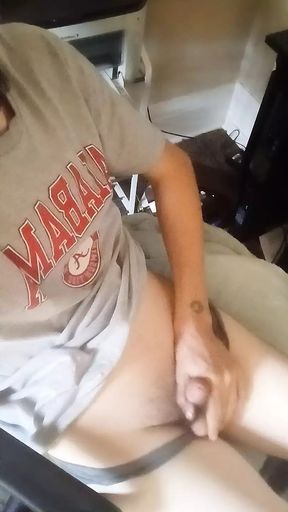 Jerk Off at the Apartment
