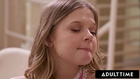 Coco Lovelock has first squirty orgasm in nasty sex session