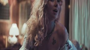 ”Michael Vegas down on his knees having a taste of Siouxsie Qs sweet muff”