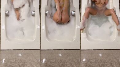 Big tits alone wet and worked up in a Japanese bath fantasy