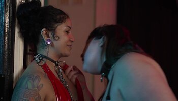 Femme Domme Delights: Sizzling Lesbian 3some in Oasis Aqualounge