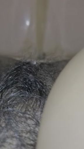 Sri lanka girl pissing hairy pussy closeup urinating real sounds