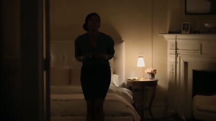 HORNY BLACK BUSINESS WOMAN 1