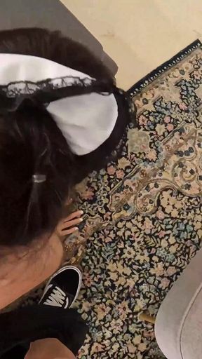 Sexy Servant Pamsnusnu Is Punished with Sex and a Cum on Glass