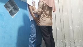 Hijab teacher giving gifts to her students