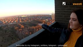 минет на балконе 20 этажа. красивый вид и много спермы)