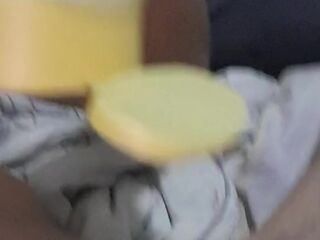 Masturbarme hasta bañar mi pecho en jizz ????????