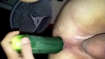 Pepino delicioso de mais da conta