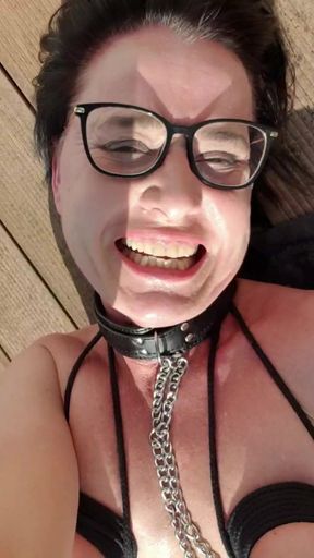 Julie has unrestrained orgasm outside