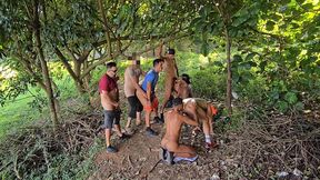 surubao nas trilhas dos casados em publico