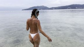 Slut Habibi Naked On The Beach (phuket-thailand) / Habibi Ponovo Gola Na Plazi (puket-tajland)