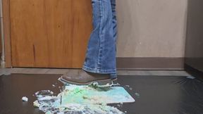 Chrissy cowgirl boot cake smash
