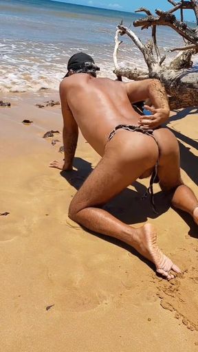Ladysilva taking off her panties on the beach showing off her tanned ass