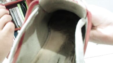 Stepmommy teases you with her size 10 stinky feet POV