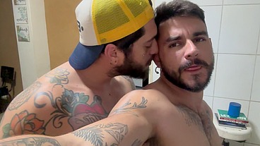 Tatuador me fudeu depois da sessão.