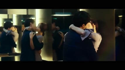 As it can be seen Korean actress has no complexes and likes to h