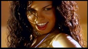 2 teens fucked at the open sea