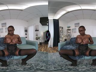 VR Porn - Afro Black Gal Zaawaadi Solo Fingering Her Ebony Snatch In Hot Underware