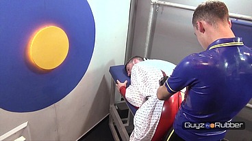 Guyzin2Rubber, Fetish Clinic