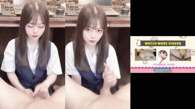 【English sub】Secretary gives handjob from under the desk