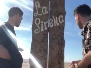 Va a una playa nudista con su amigo y se lo folla - Seba Terry