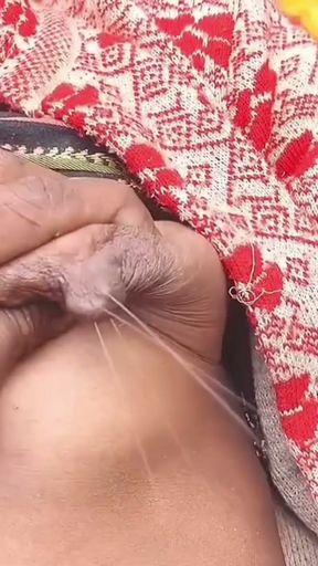 Bengali jija g ne apne sage sali ko jungle me lejake Lund pe boobs se dudh niklwa ke hard chudai kiya   Clip 1
