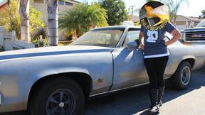 Latina Cold Starts Her 73 Pontiac (with Interview)
