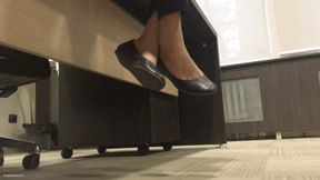 WORN OFFICE FLATS SHOEPLAY (LONG) - MOV Mobile Version